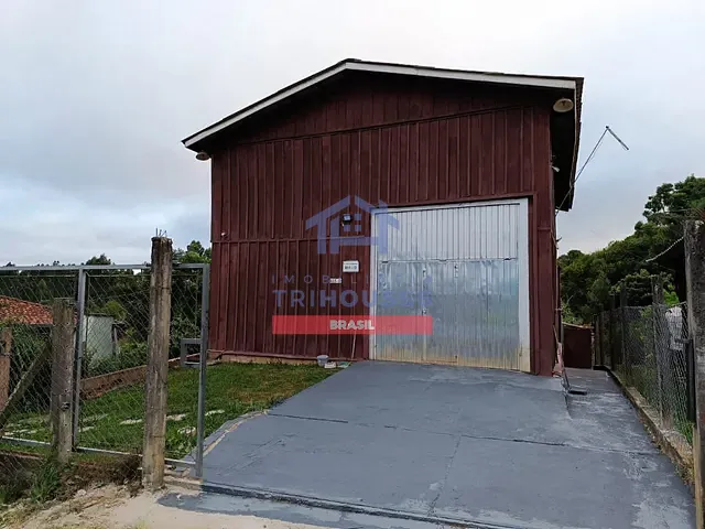 Chácara com 200m² 2 quartos e 2 banheiros, à venda, no bairro Santa Gema em Colombo
