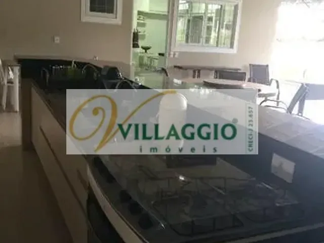 Chácara com 2000m² 4 quartos e 6 banheiros, à venda, no bairro Centro em Guapiaçu