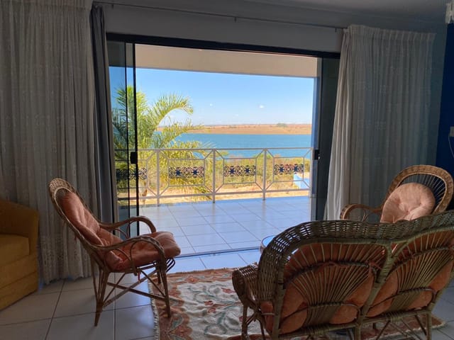 Casa com 1210m², à venda, no bairro zona rural em Abadiânia