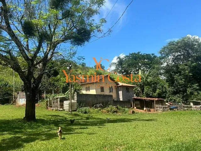 Chácara 3 quartos e 2 banheiros, à venda, no bairro Água Comprida em Cambuí