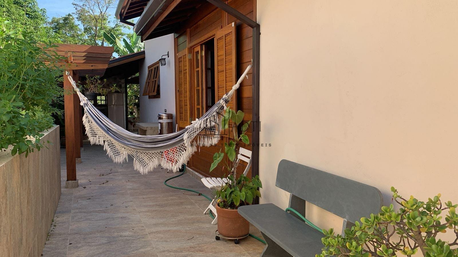 Chácara à venda com 2 quartos, 250m² - Foto 37