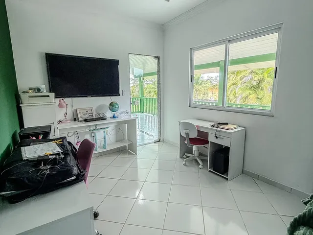 Chácara 5 quartos e 3 banheiros, à venda, no bairro Horto em Macaé
