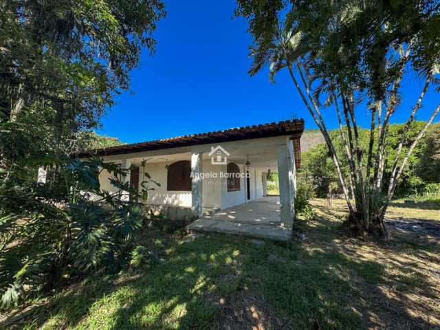 Chácara com 5500m² 3 quartos e 3 banheiros, para alugar, no bairro Itaocaia Valley (Itaipuaçu) em Maricá