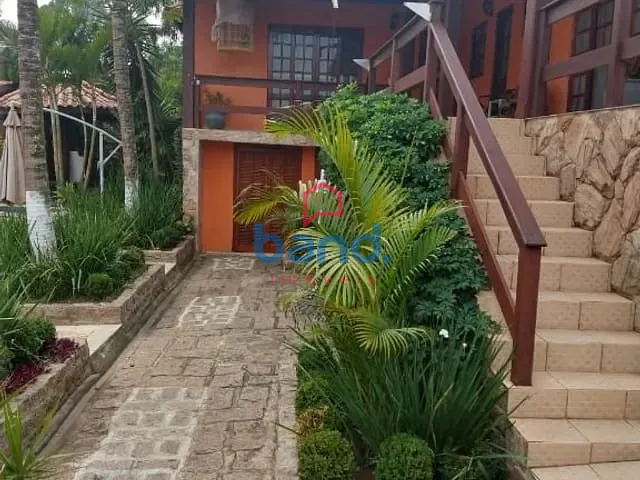 Chácara com 1500m² 4 quartos e 4 banheiros, à venda, no bairro Vila Martelli em Porto Feliz