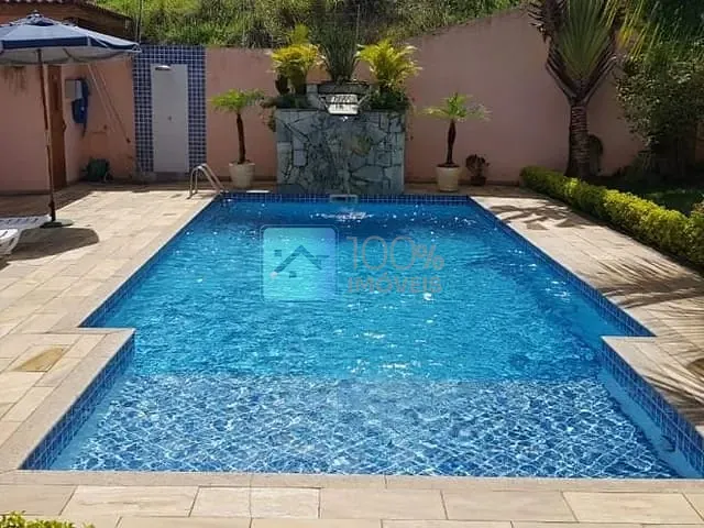 Chácara com 1000m² 4 quartos e 5 banheiros, à venda, no bairro Canaã em Jambeiro