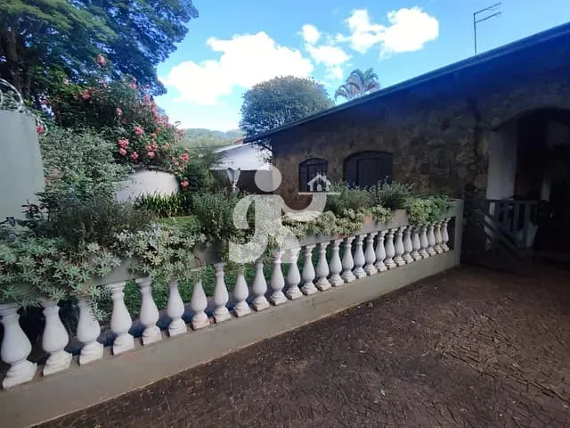 Chácara com 1000m² 4 quartos e 5 banheiros, à venda, no bairro Santa Rita em Piracicaba