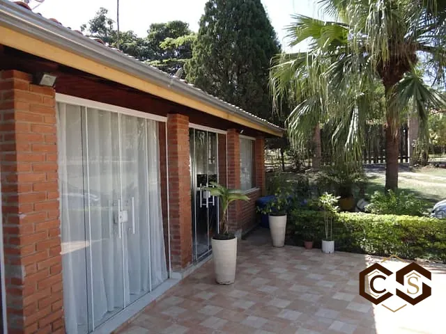 Chácara com 3000m² 3 quartos e 2 banheiros, à venda, no bairro Vale das Laranjeiras em Indaiatuba