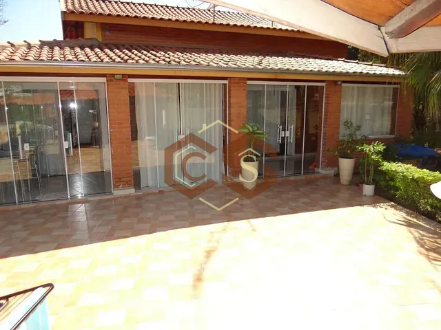 Chácara com 3000m² 3 quartos e 2 banheiros, à venda, no bairro Vale das Laranjeiras em Indaiatuba