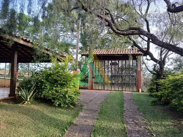 Chácara com 3200m² 3 quartos e 2 banheiros, à venda, no bairro Área Rural de Artur Nogueira em Artur Nogueira
