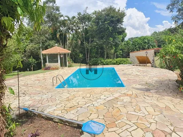 Chácara com 6000m² 5 quartos e 4 banheiros, à venda, no bairro Bom Jardim I em Guaratinguetá