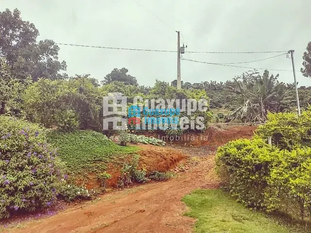 Chácara com 135m² 4 quartos e 2 banheiros, à venda, no bairro MUZAMBINHO em MUZAMBINHO