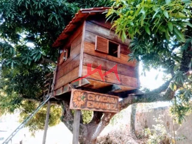 Chácara com 2000m² 2 quartos e 2 banheiros, à venda, no bairro Caluge em Itaboraí