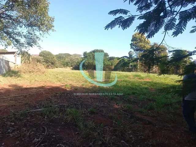 Chácara com 3000m² 1 quarto e 1 banheiro, à venda, no bairro CHÁCARA FLORA ARARAQUARA em ARARAQUARA