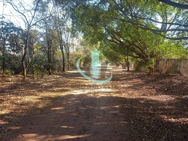 Chácara com 3000m² 1 quarto e 1 banheiro, à venda, no bairro CHÁCARA FLORA ARARAQUARA em ARARAQUARA