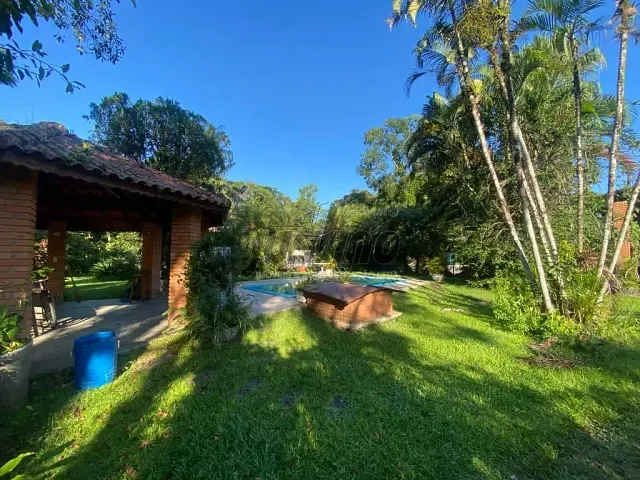 Chácara com 5000m² 2 quartos e 1 banheiro, à venda, no bairro Jardim Aguapeú em Itanhaém