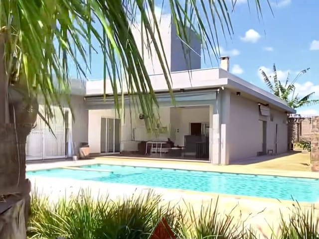 Chácara com 1000m² 2 quartos e 4 banheiros, à venda, no bairro Franca em Franca