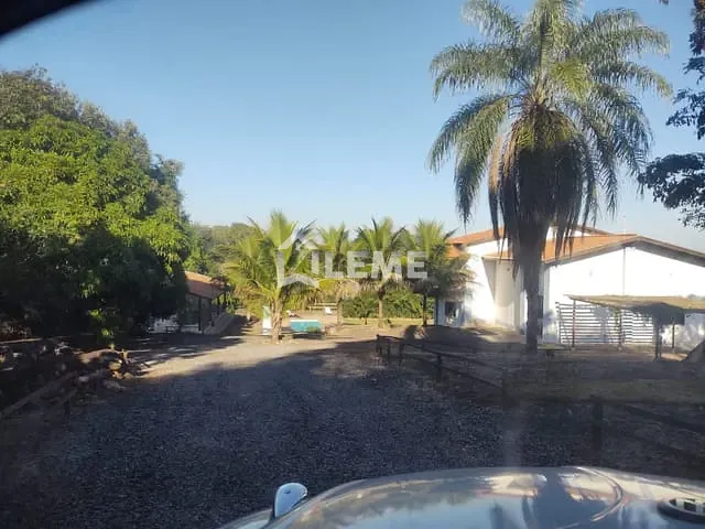 Chácara com 3000m² 3 quartos e 2 banheiros, à venda ou para alugar, no bairro Chácara do Vale em Mococa