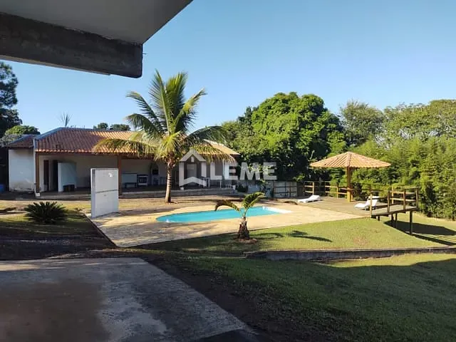 Chácara com 3000m² 3 quartos e 2 banheiros, à venda ou para alugar, no bairro Chácara do Vale em Mococa