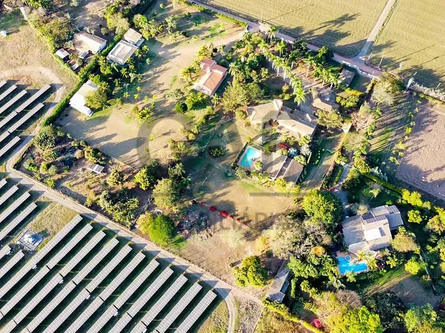 Chácara com 10008m² 6 quartos e 9 banheiros, à venda, no bairro Fundão em Holambra