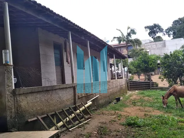 Chácara com 507m² 2 quartos e 2 banheiros, à venda, no bairro Caldas em Caldas
