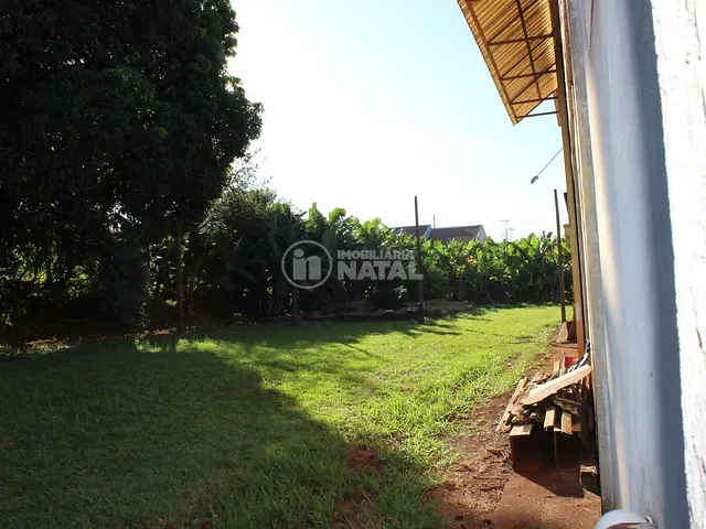 Chácara com 3000m² 3 quartos e 2 banheiros, à venda, no bairro Parque Presidente Vargas em Londrina