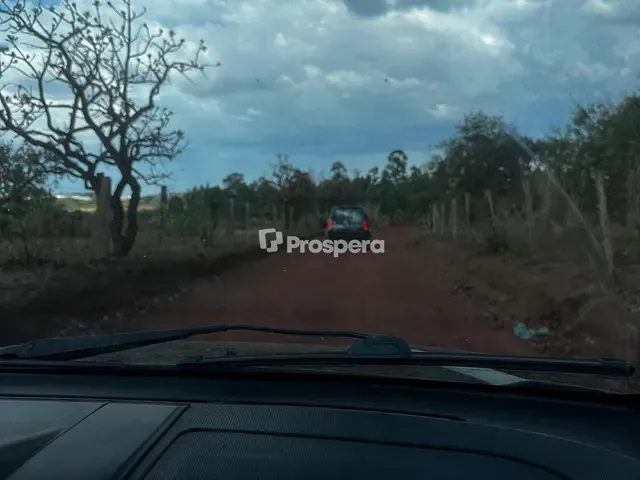Chácara com 1000m², à venda, no bairro recreio em Goianápolis