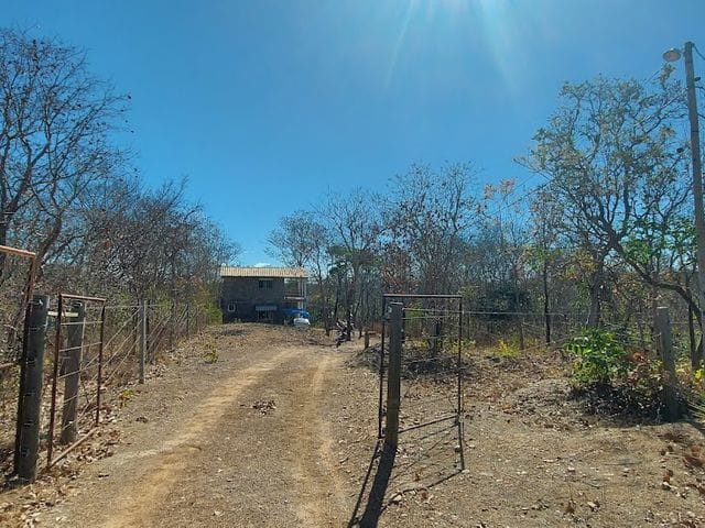 Chácara com 3000m² 3 quartos e 4 banheiros, à venda, no bairro Zona Rural em Três Marias