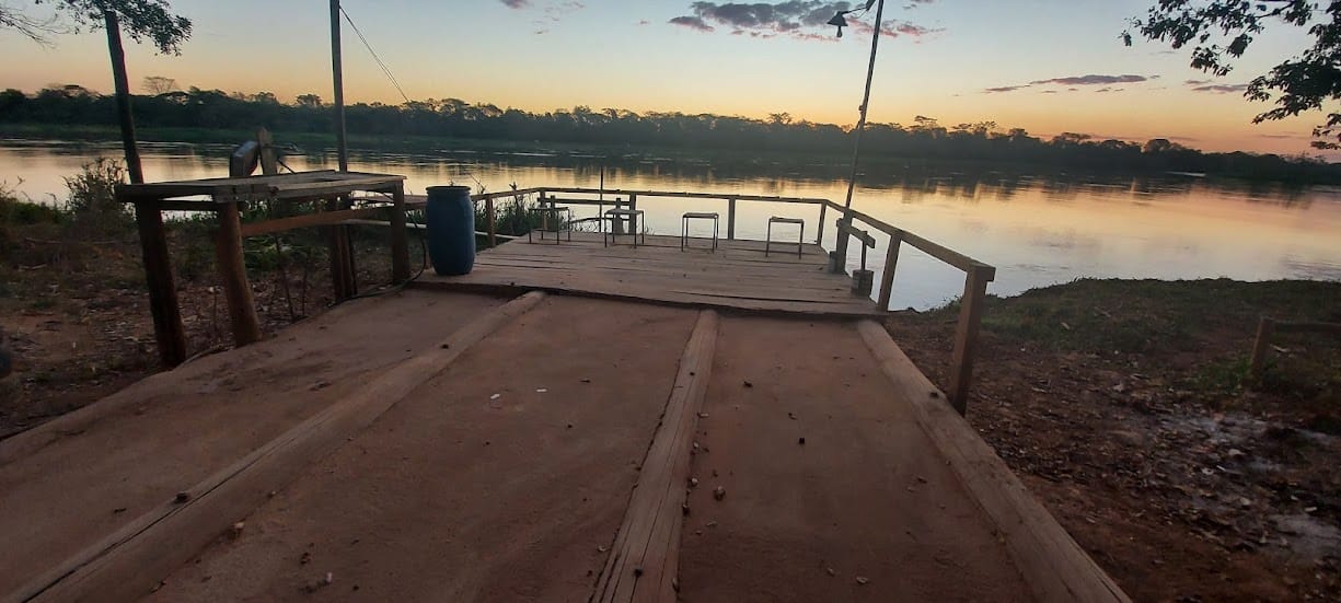 Rancho com três mil metros à venda a poucos quilômetros da cidade de Três Marias, MG ás margens do Rio São Francisco, ideal para pescadores. Todo mobiliado miniatura 23