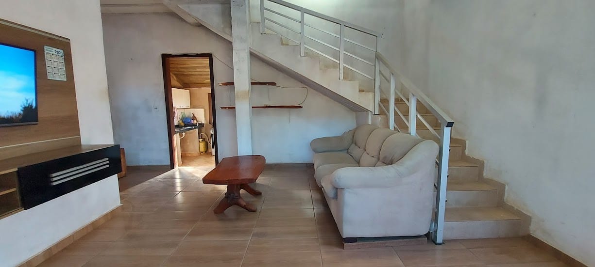 Rancho com três mil metros à venda a poucos quilômetros da cidade de Três Marias, MG ás margens do Rio São Francisco, ideal para pescadores. Todo mobiliado miniatura 30