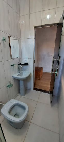 Rancho com três mil metros à venda a poucos quilômetros da cidade de Três Marias, MG ás margens do Rio São Francisco, ideal para pescadores. Todo mobiliado miniatura 34