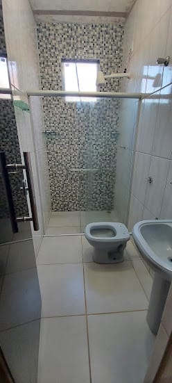Rancho com três mil metros à venda a poucos quilômetros da cidade de Três Marias, MG ás margens do Rio São Francisco, ideal para pescadores. Todo mobiliado miniatura 35
