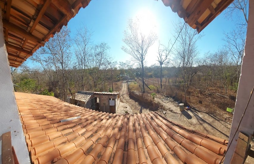 Rancho com três mil metros à venda a poucos quilômetros da cidade de Três Marias, MG ás margens do Rio São Francisco, ideal para pescadores. Todo mobiliado miniatura 37