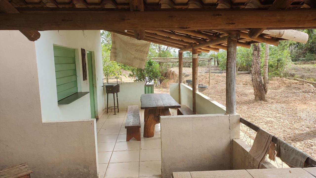 Rancho com três mil metros à venda a poucos quilômetros da cidade de Três Marias, MG ás margens do Rio São Francisco, ideal para pescadores. Todo mobiliado miniatura 51