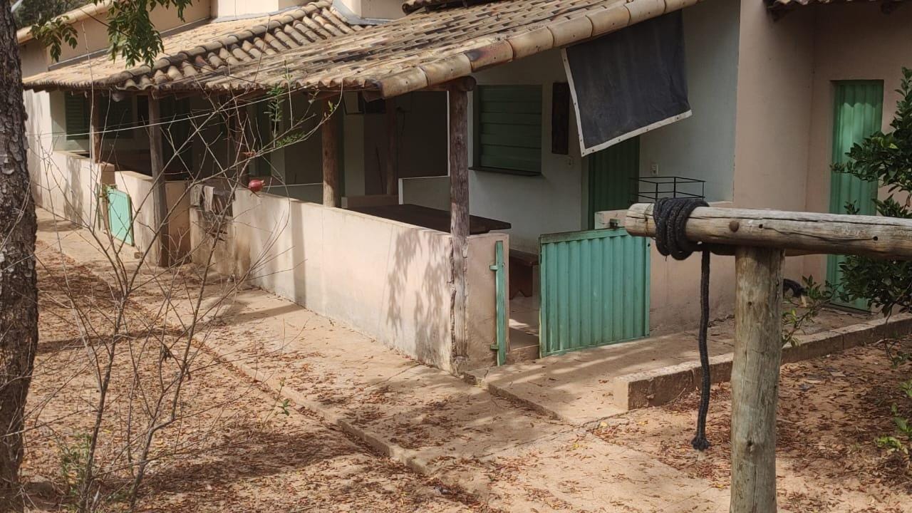 Rancho com três mil metros à venda a poucos quilômetros da cidade de Três Marias, MG ás margens do Rio São Francisco, ideal para pescadores. Todo mobiliado miniatura 61
