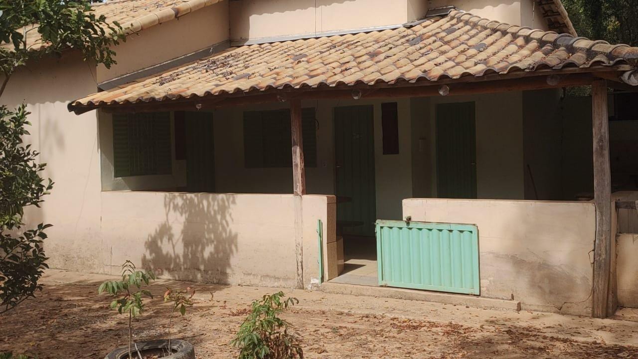 Rancho com três mil metros à venda a poucos quilômetros da cidade de Três Marias, MG ás margens do Rio São Francisco, ideal para pescadores. Todo mobiliado miniatura 62