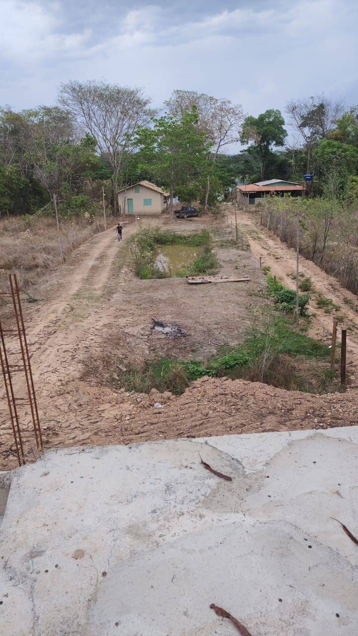 Rancho com três mil metros à venda a poucos quilômetros da cidade de Três Marias, MG ás margens do Rio São Francisco, ideal para pescadores. Todo mobiliado miniatura 63