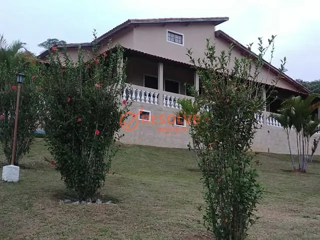Chácara com 3800m² 3 quartos e 4 banheiros, à venda, no bairro ITAÓCA em Guararema