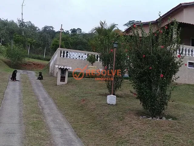 Chácara com 3800m² 3 quartos e 4 banheiros, à venda, no bairro ITAÓCA em Guararema