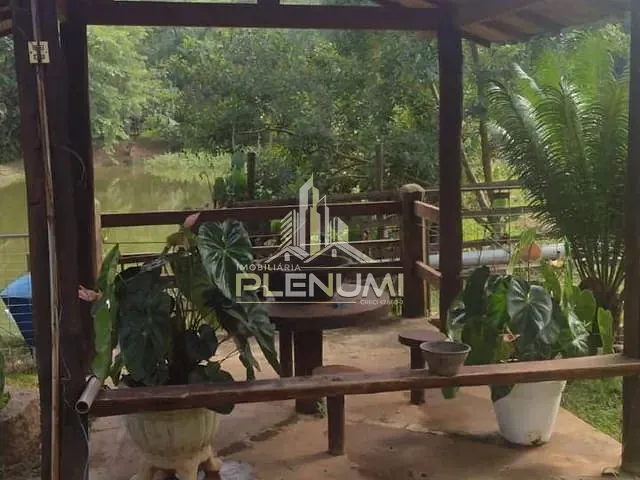 Chácara com 5000m² 2 quartos e 1 banheiro, à venda, no bairro Jardim Sigal em Rio Claro