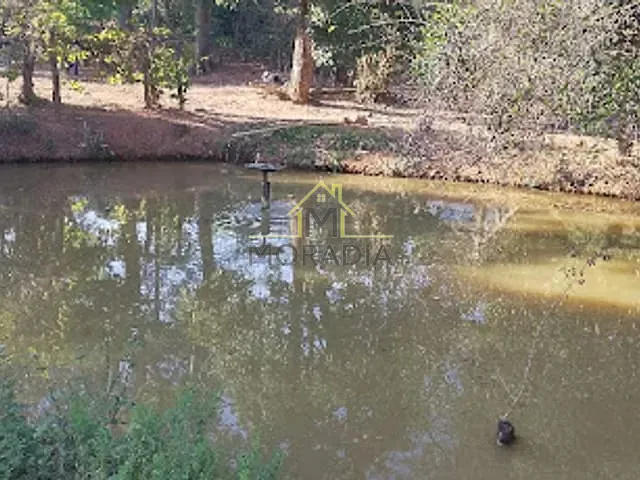 Chácara com 2500m² 2 quartos e 2 banheiros, à venda, no bairro Zona Rural em Guaxupé