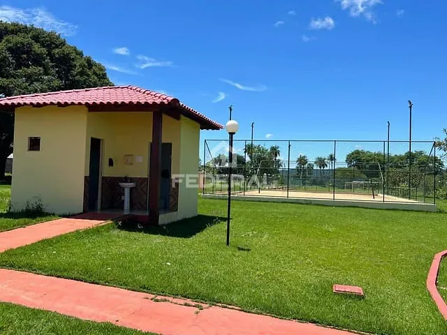 Terreno com 2235m², à venda, no bairro Condomínio Talisma em Guapó