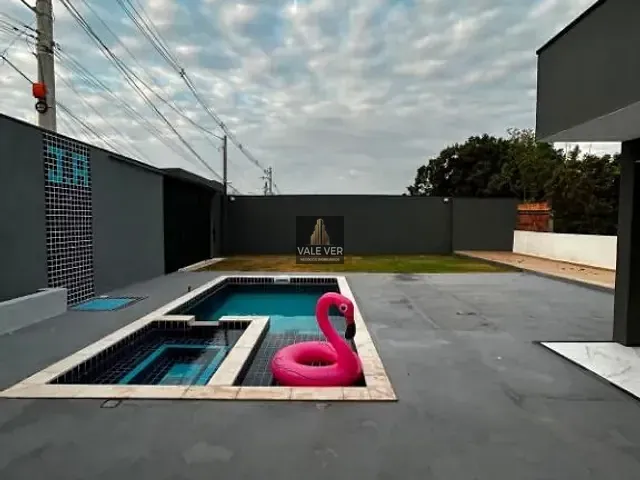 Chácara com 377m² 2 quartos e 2 banheiros, à venda, no bairro Santa Cecília II em São José dos Campos