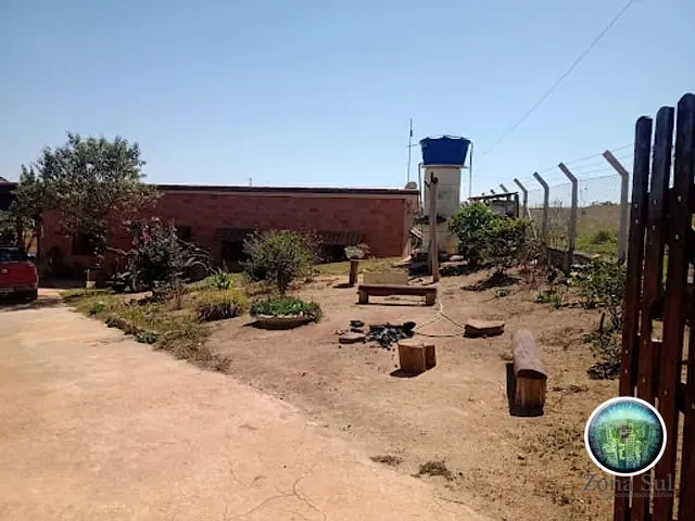 Chácara com 180m² 3 quartos e 3 banheiros, à venda, no bairro Carafá em Votorantim