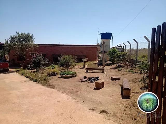Chácara com 180m² 3 quartos e 3 banheiros, à venda, no bairro Carafá em Votorantim