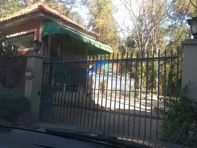Chácara com 9000m² 2 quartos e 1 banheiro, à venda, no bairro Jardim Torrão de Ouro em São José dos Campos