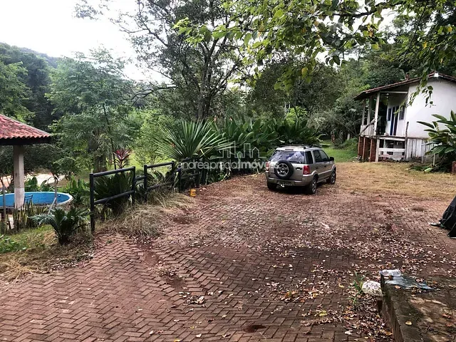 Chácara com 5000m² 4 quartos e 1 banheiro, à venda, no bairro Chácaras São Miguel em Londrina