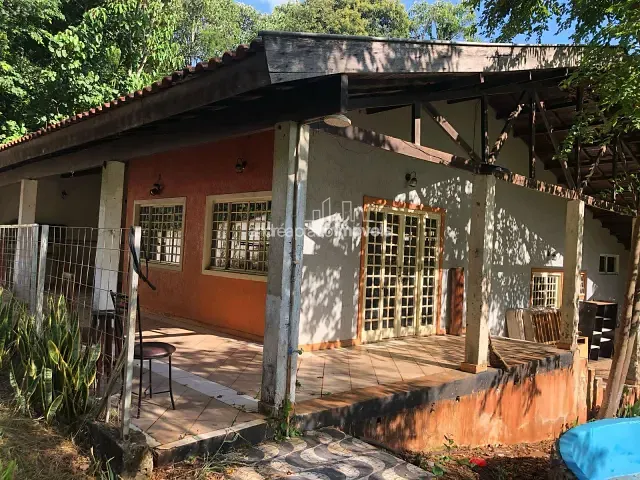 Chácara com 5000m² 4 quartos e 1 banheiro, à venda, no bairro Chácaras São Miguel em Londrina