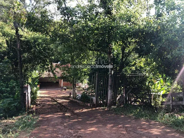 Chácara com 5000m² 4 quartos e 1 banheiro, à venda, no bairro Chácaras São Miguel em Londrina