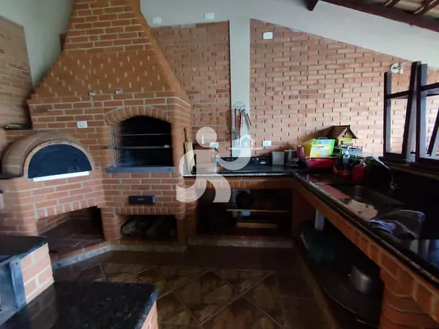 Chácara com 2370m² 5 quartos e 5 banheiros, à venda, no bairro Gran Park Residencial em Piracicaba