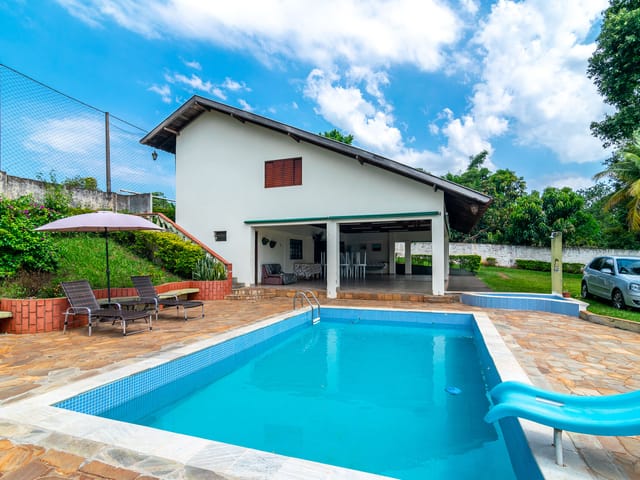 Chácara com 3550m² 4 quartos e 3 banheiros, à venda, no bairro Lindóia em Londrina